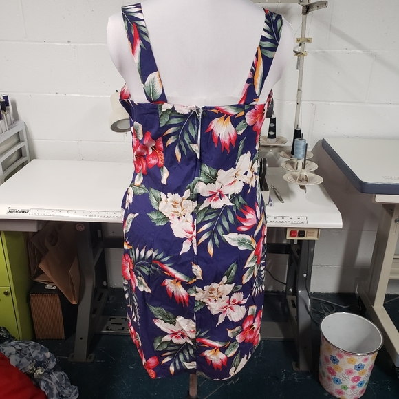 KYS International Fashion Hawaiian Sarong Dress Size Large - Picture 6 of 6